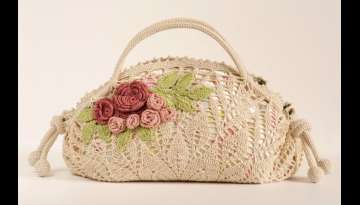 Crochet pattern of a precious bag